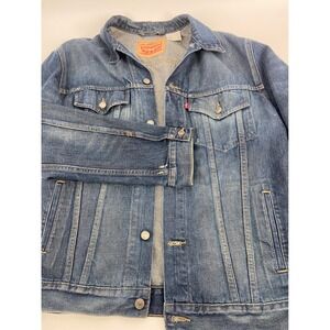 Vintage Levi Strauss & Co Classic Denim Distressed, Trucker Jacket Size XL